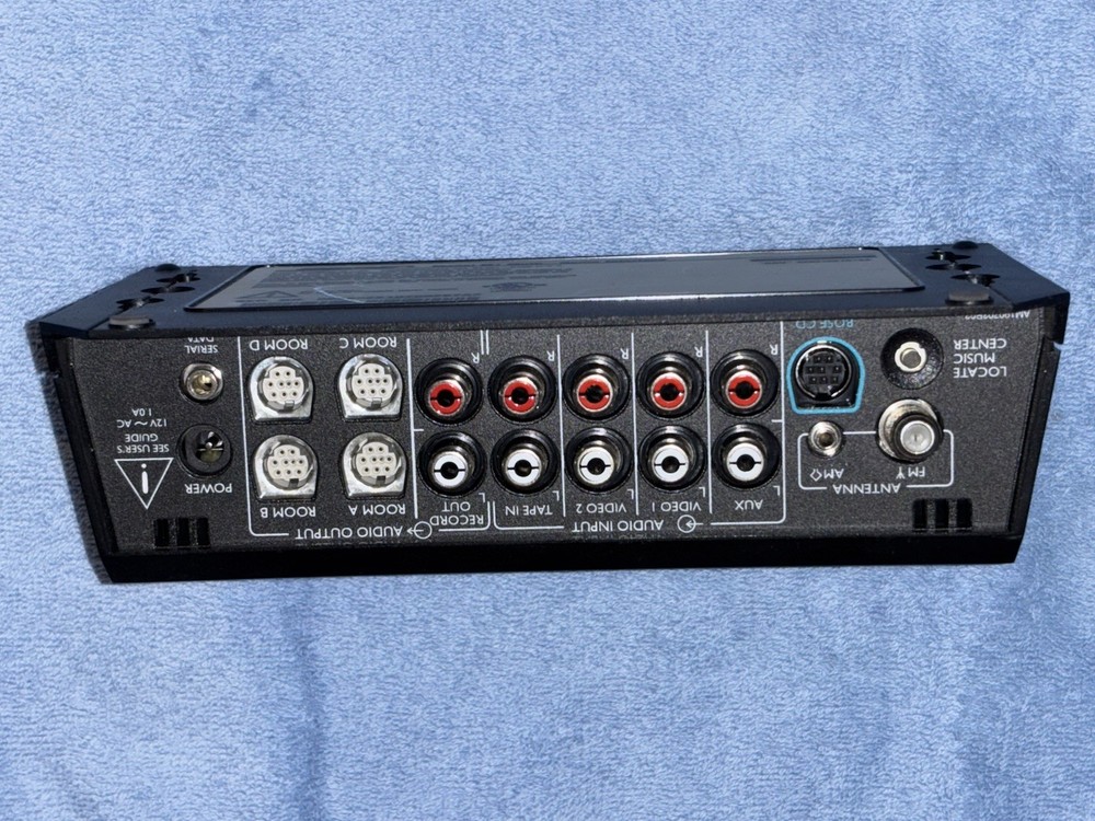 Bose Model M1 Multi-room interface for LIFESTYLE 40/50.