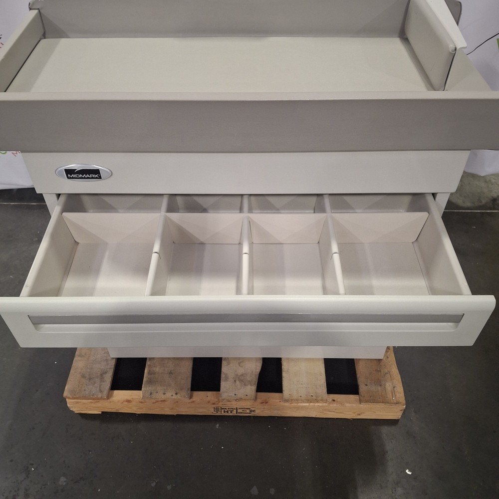 Midmark 640 Pediatric Exam Table