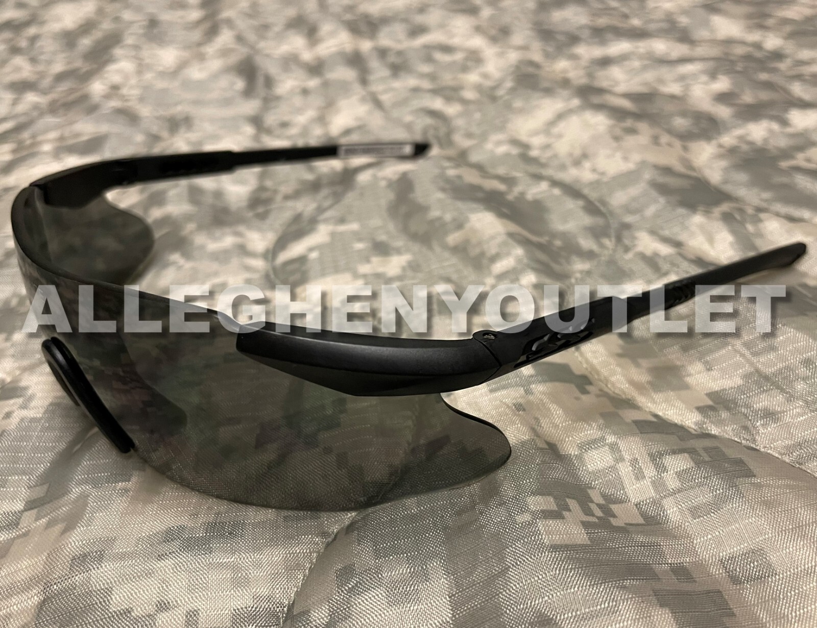 ESS ICE Eyeshield MILITARY Ballistic Safety Glasses Eyewear OAKLEY 740-0004 EXC
