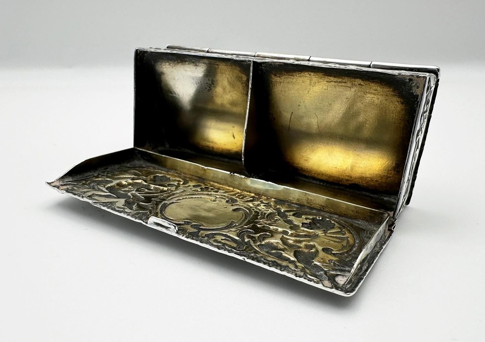 GERMAN DUAL DOUBLE COMPARTMENT 800 SILVER STAMP BOX EMBOSSED CHERUBS c1900
