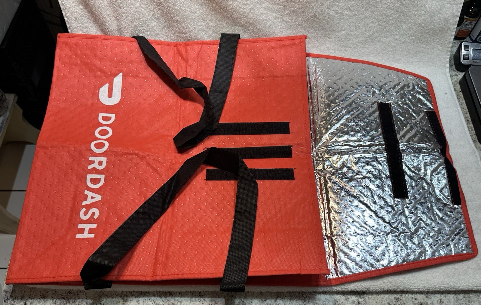 Lot of 4 ~ DOORDASH ~ Large 19x19x5 Insulated Pizza Delivery Bag / Tote ~