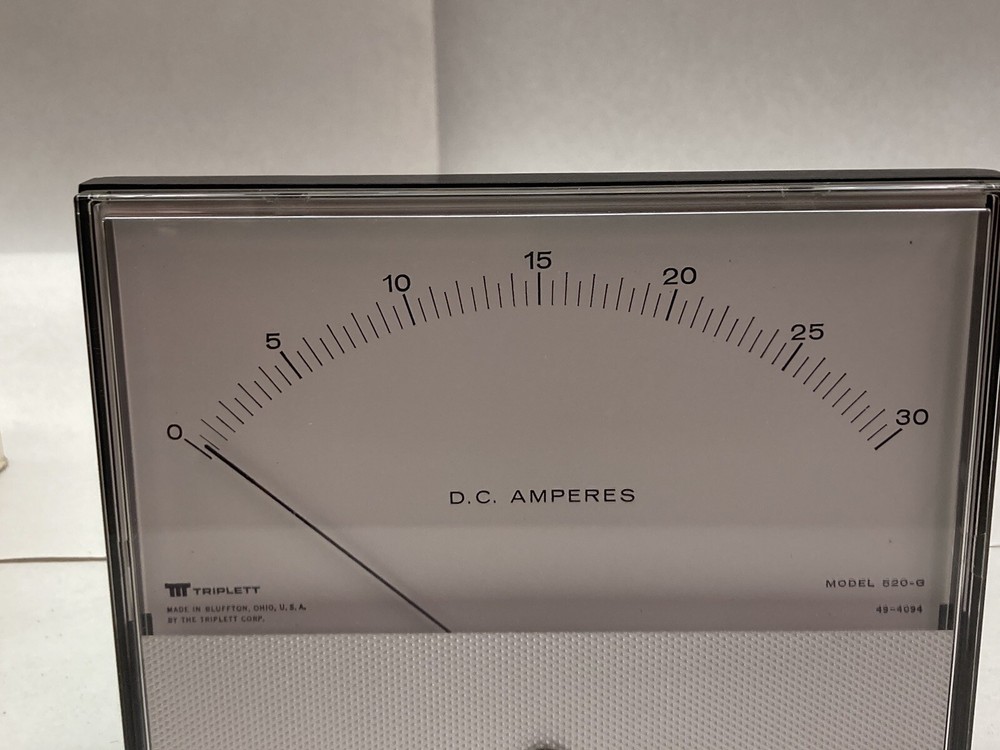 Triplett,520-G,D.C. Ampers Panel Meter 0-30 DCA