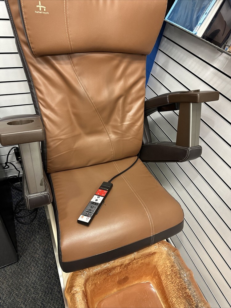 human touch massage chair With A Tab