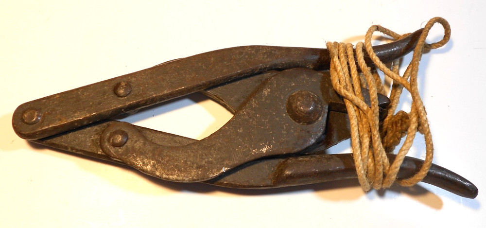 Original 1941 WW2 British Army Folding Barbed Wire Cutters E4