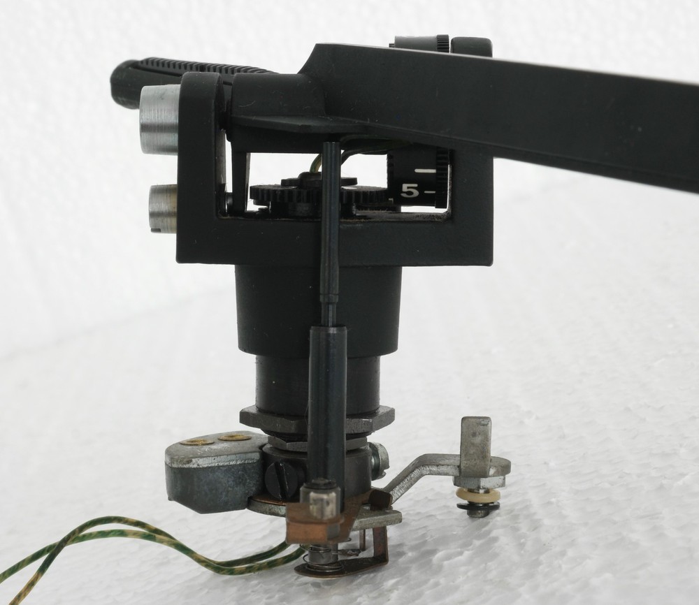 Dual 1215 Turntable Part : Tonearm Assmebly