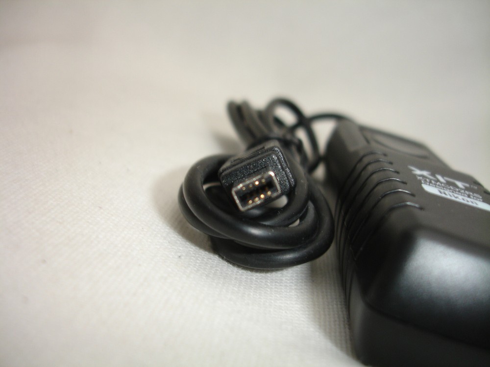 Xit XTMCD2RS Wired Remote Control for Nikon D3200+ (Black)