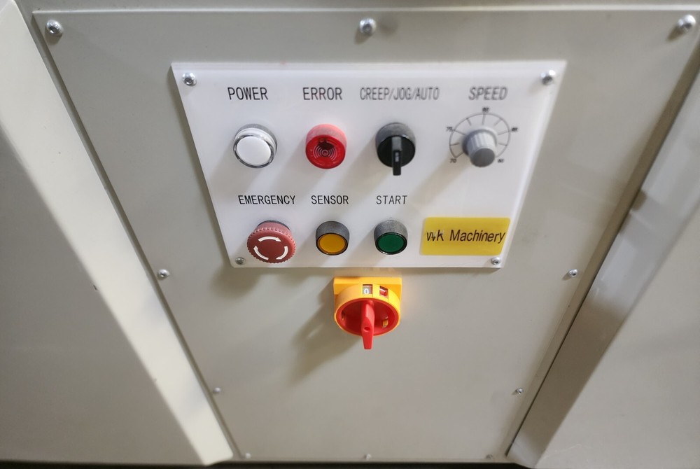 AUTOMATIC PAPER PUNCH/SAME AS GBC Sickinger USP-13 Universal 3:1 SQUARE PATTERN