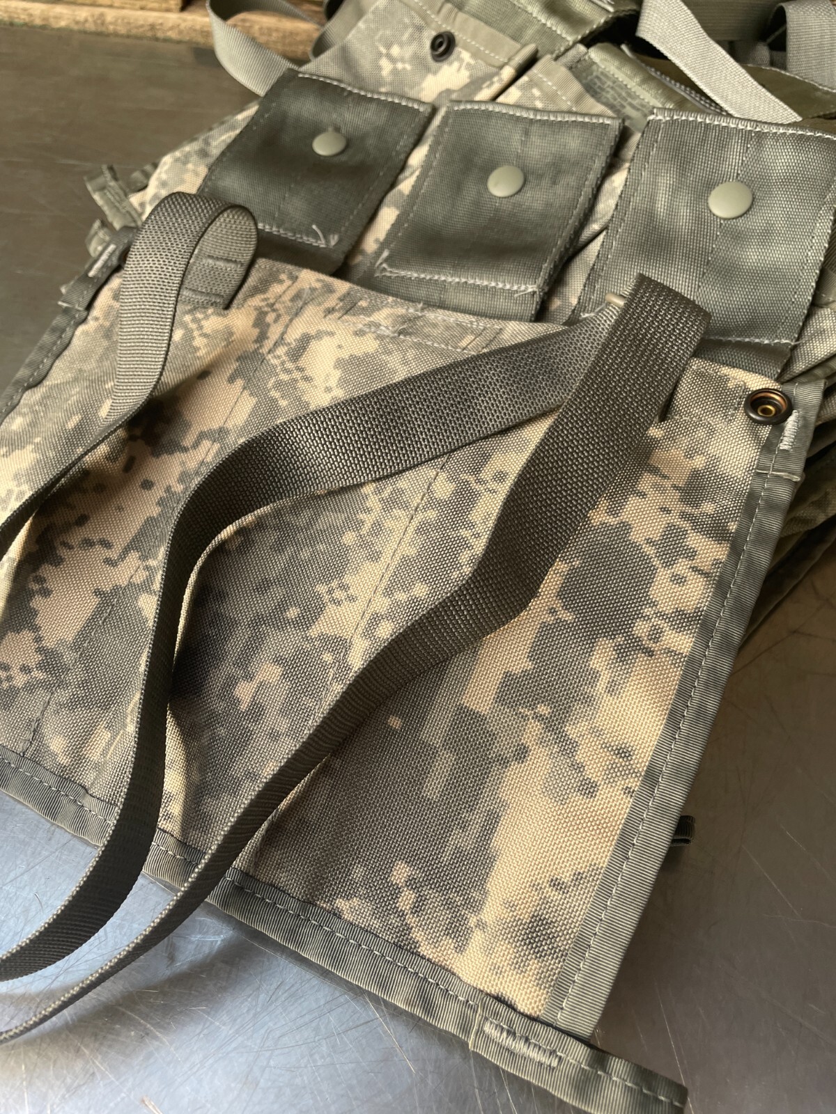 -LOT of 10- Military 6 Magazine Bandoleer MOLLE II Mag Ammunition Pouch w/ Strap