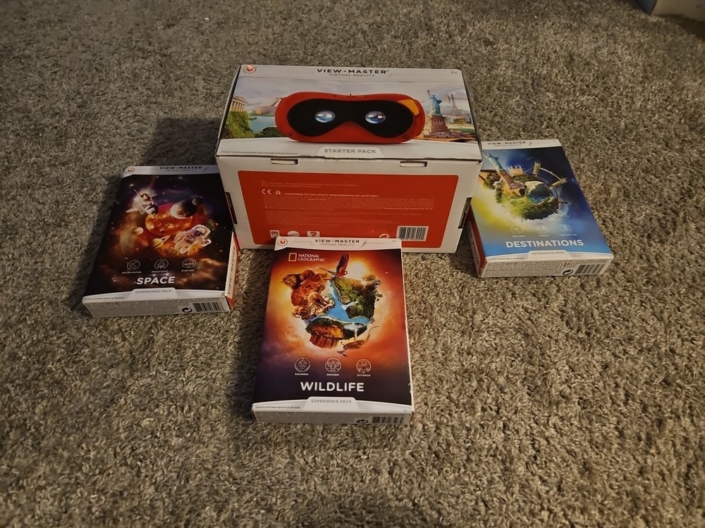 View Master 360 Virtual Reality Mattel Starter Pack PLUS 3 Experience Packs