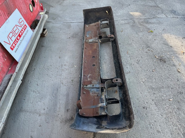 BUMPER FRONT