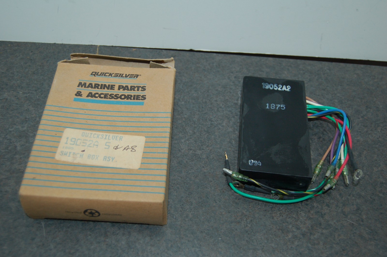 NOS GENUINE Mercury QUICKSILVER 19052A5 Switch Box Assembly NEW OLD STOCK OEM