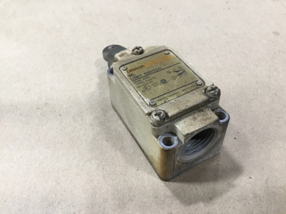 OMRON Plunger Roller Limit Switch WL D2-TH #08J17