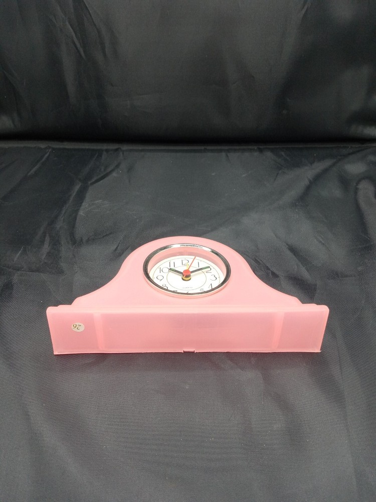 PINK STYLIST QUARTZ CLOCK