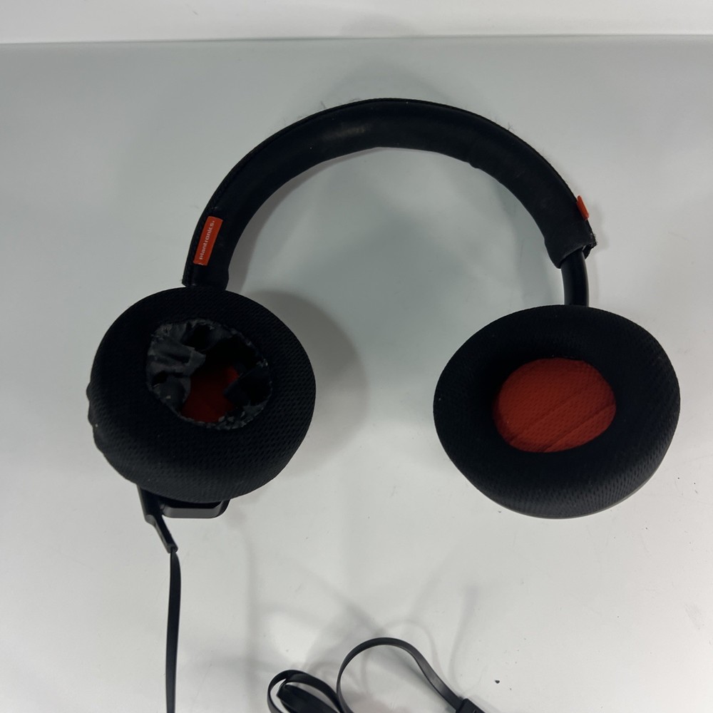 Plantronics RIG A5 Wired Gaming Headset. Worn Ear Cup On One Side