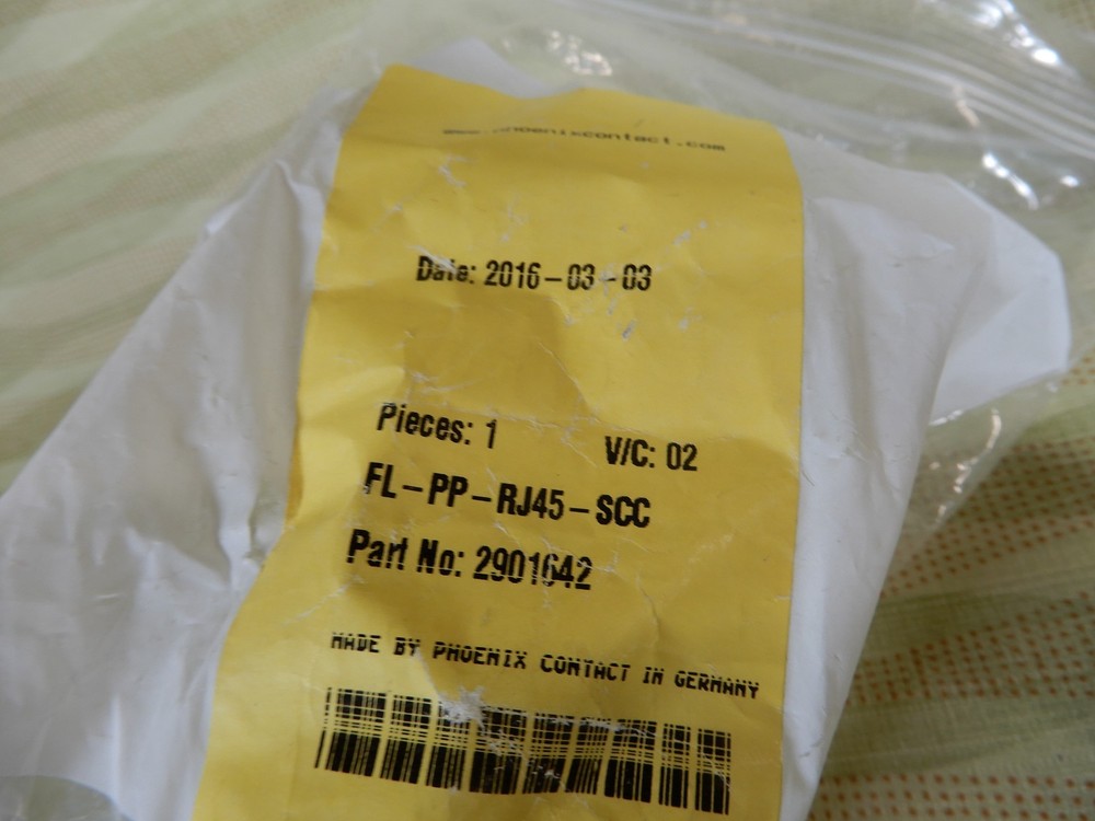 Phoenix Contact FL-PP-RJ45-SCC RJ45 Patch Panel NOS BX