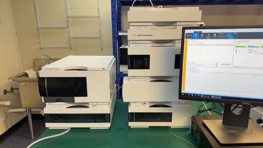 Refurbished Agilent 1100 HPLC System, Complete, with OpenLab 2.5 loaded computer