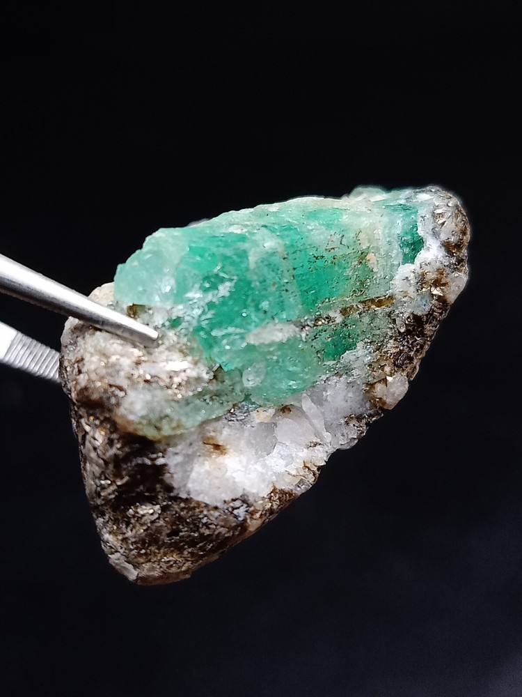 Natural Rough Emerald specimen