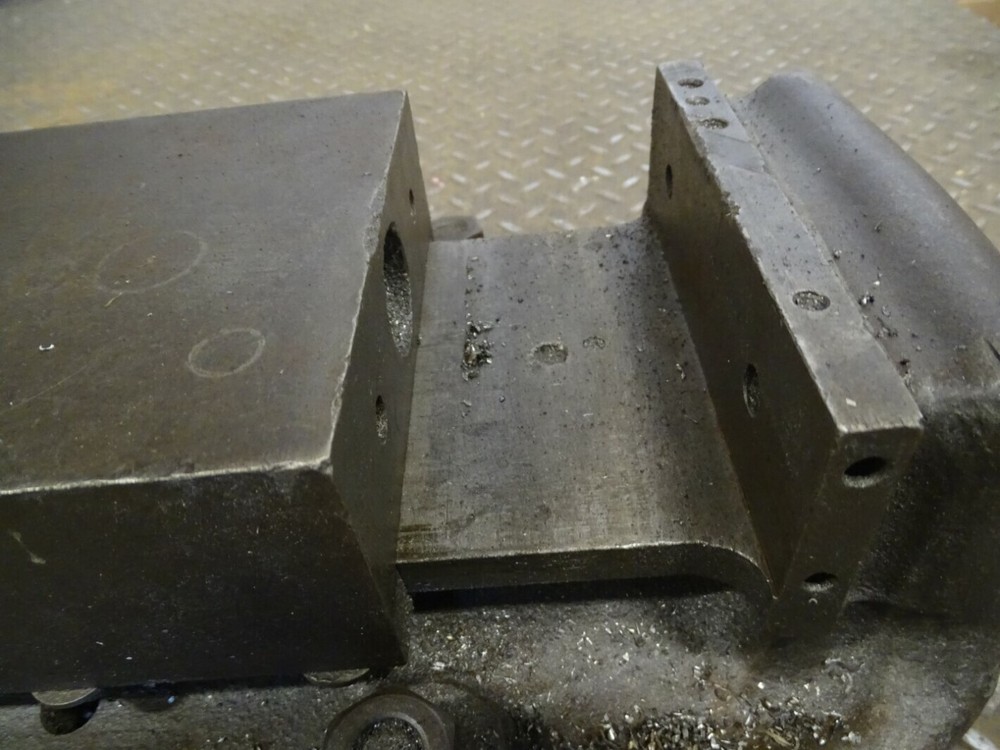 Bridgeport Milling Machine Vise 6" Wide ,