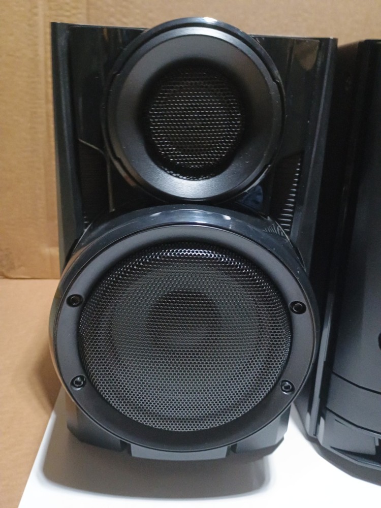 LG CM3370 Mini Hi-Fi System 200W Bluetooth CD USB w/ CMS3370F Speakers & Remote