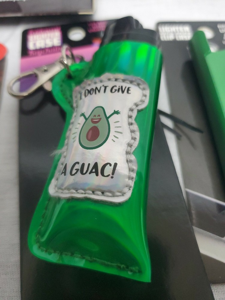 GUACAMOLE SMOKERS KIT ~ Silicone Snuffer, Case, Lighter Holder, USB Flashlight