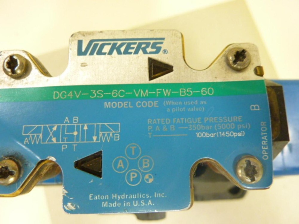 VICKERS Directional Control Valve DG4V3S6CVMFWB560 Used #44572