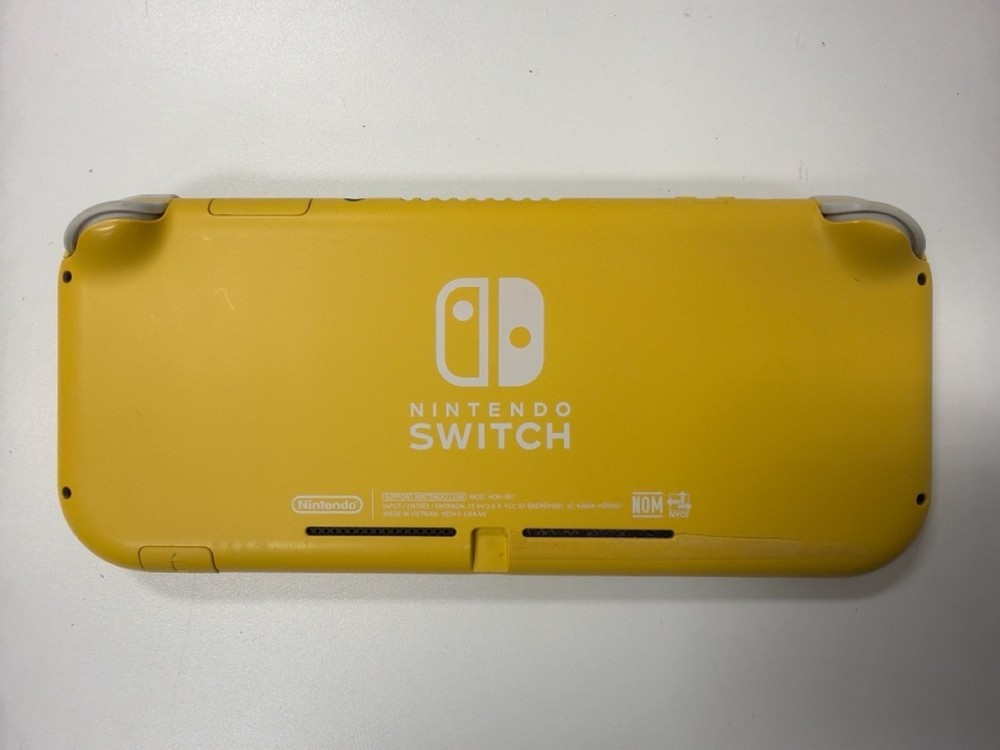 NINTENDO SWITCH LITE W/CHARGER (P21027410)