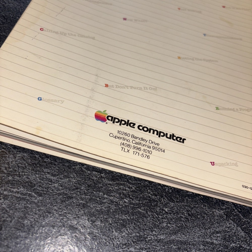 Apple Computer Family System Owner's / Reference Setup Guide 1981 #R