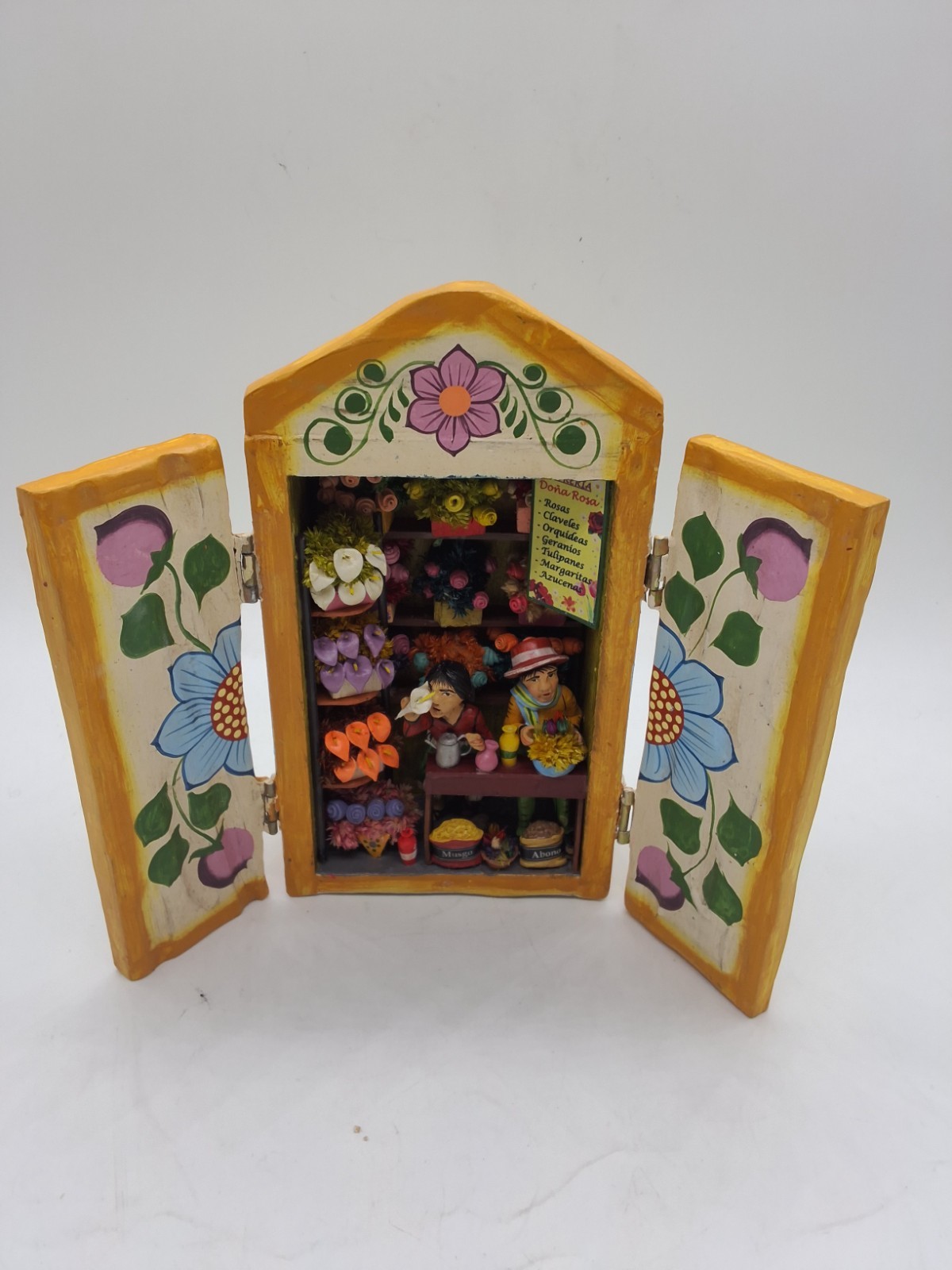 Handmade Vintage Peruvian Retablo "Floreria" Flower Shop Diorama Ayacucho, Peru
