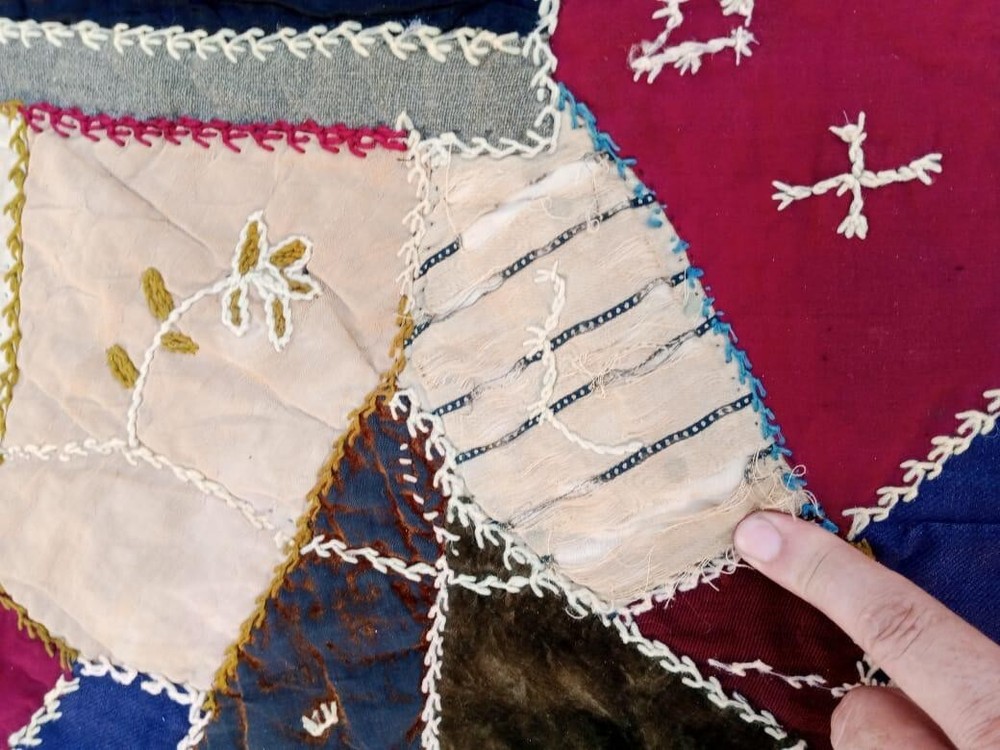 antique beautiful crazy handmade patchwork quilts it177