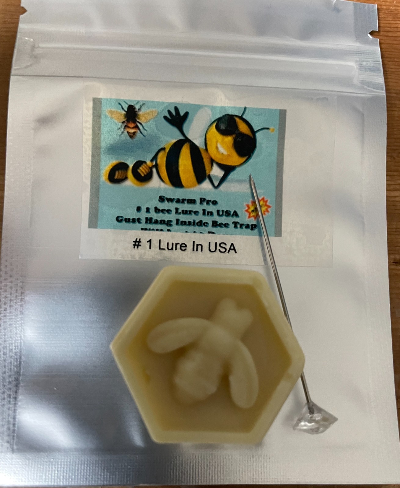 Carpenter bee. Attractant Super Lure - 2026 Works in the rain Keeps scent longer