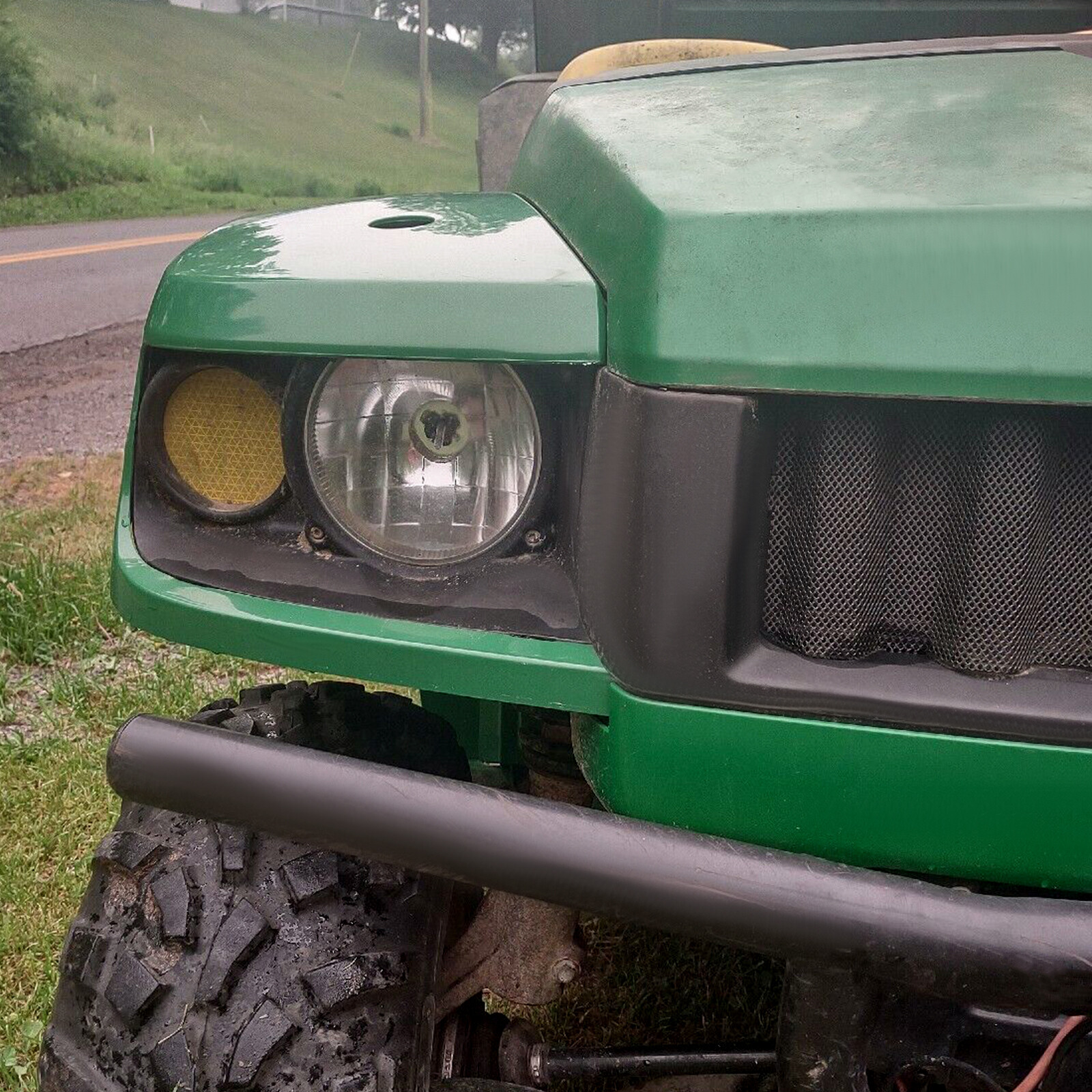 Front Right Fender For John Deere Green - Gator 620i 850D HPX replace AM137567