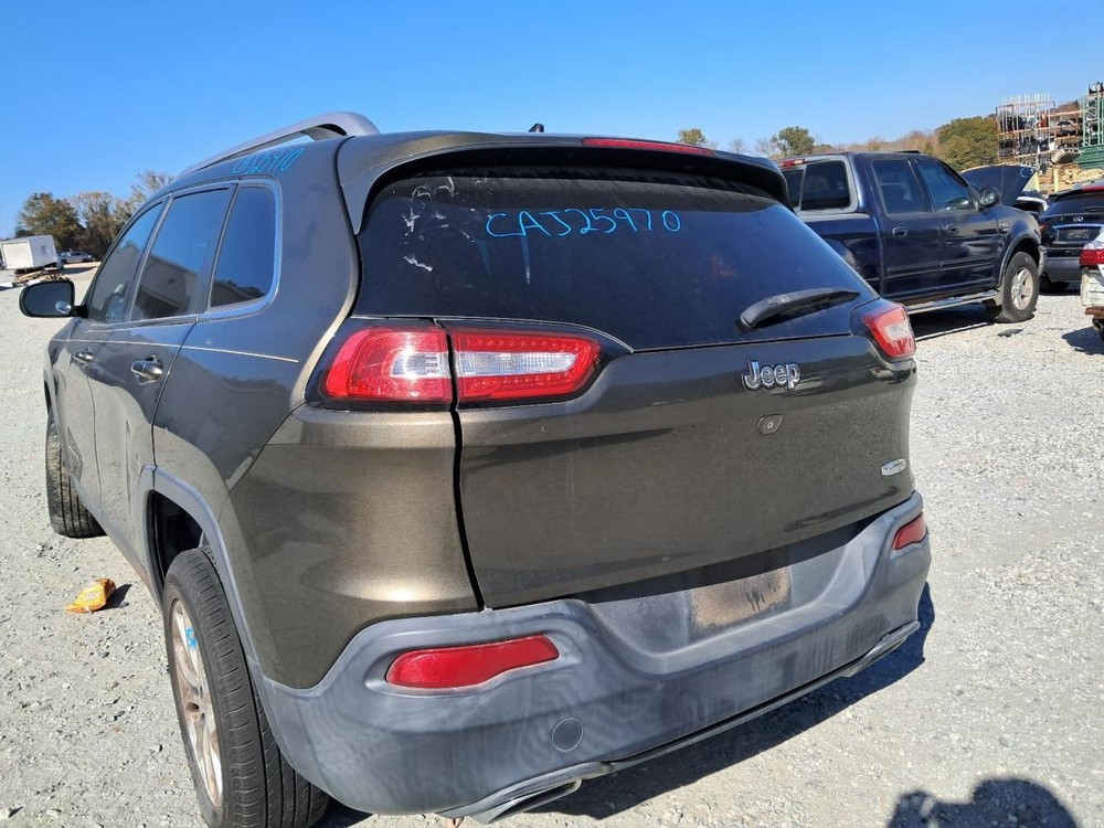 CHEROKEE 2015 Glove Box 4863443