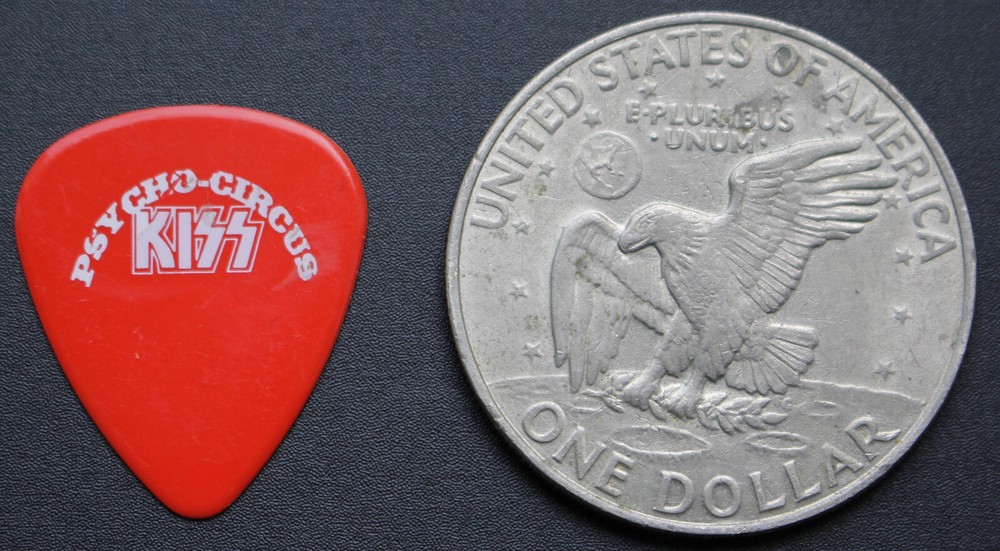 KISS - GENE SIMMONS - PSYCHO CIRCUS TOUR Red Guitar Pick