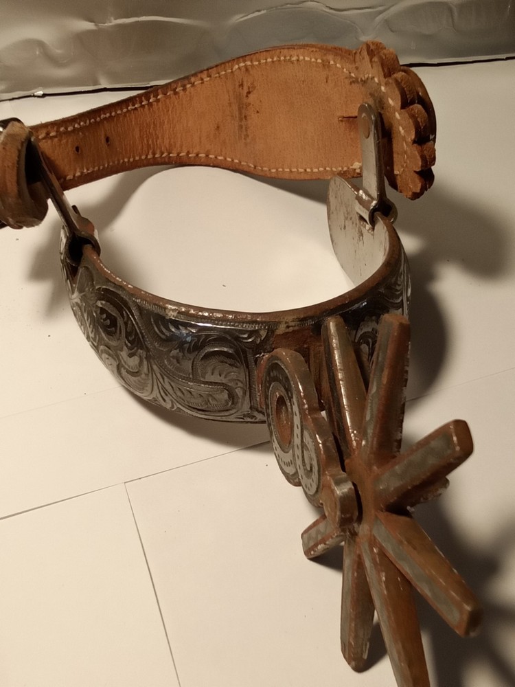 Western cowboy Spurs