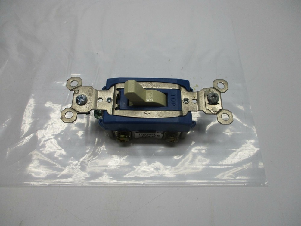 LEGRAND PS15AC2I DOUBLE POLE TOGGLE SIWTCH NSMP