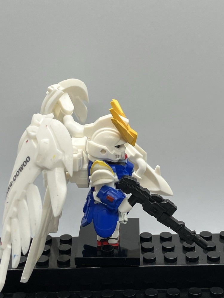Custom Gundam Wing Mini Figure