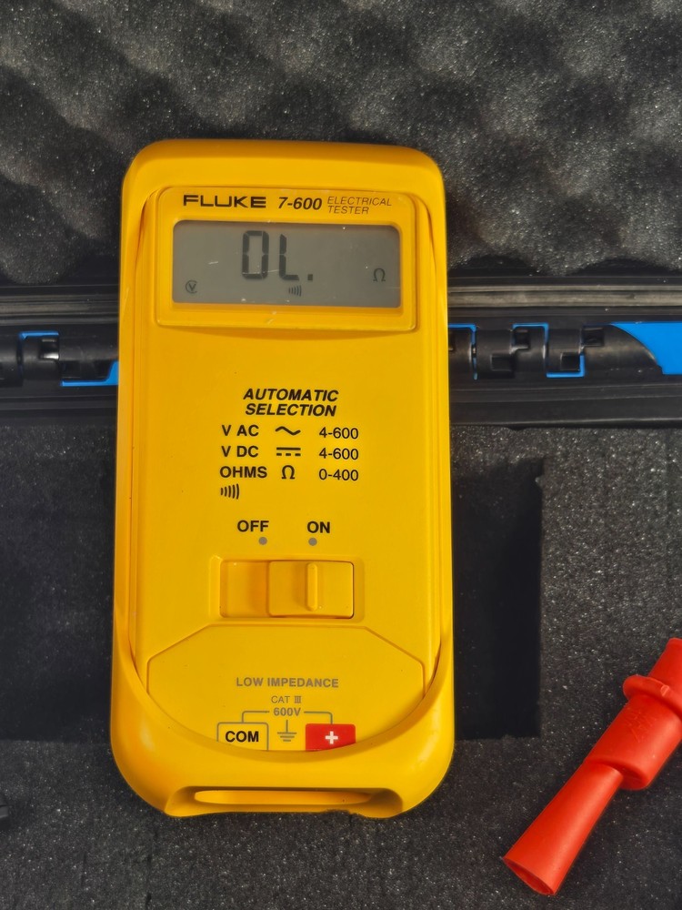 Fluke 7-600 Electrical Tester Meter Multimeter Pristine!