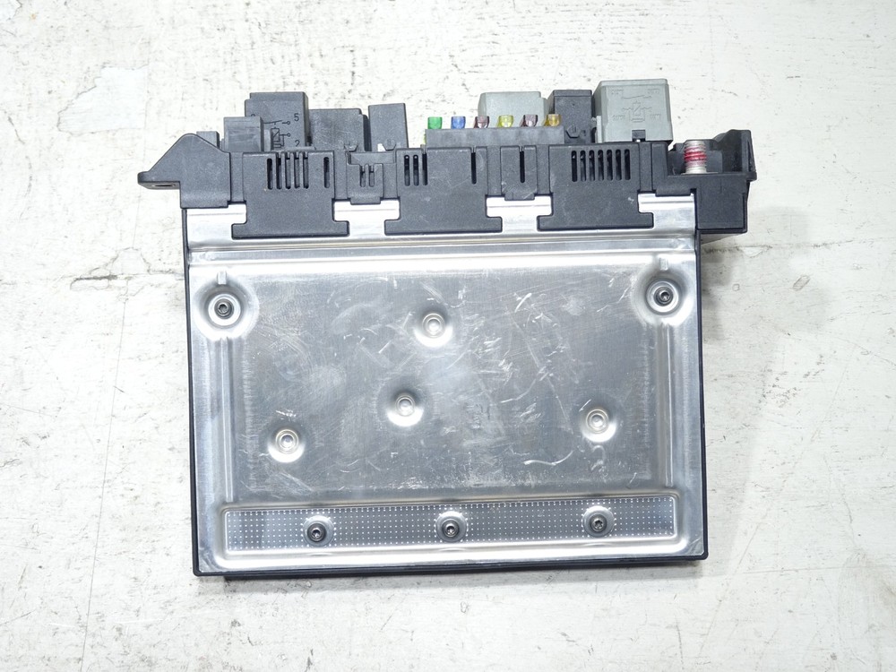 MERCEDES W211 E CLASS ENGINE BAY FUSE BOX SAM CONTROL MODULE A2115453801