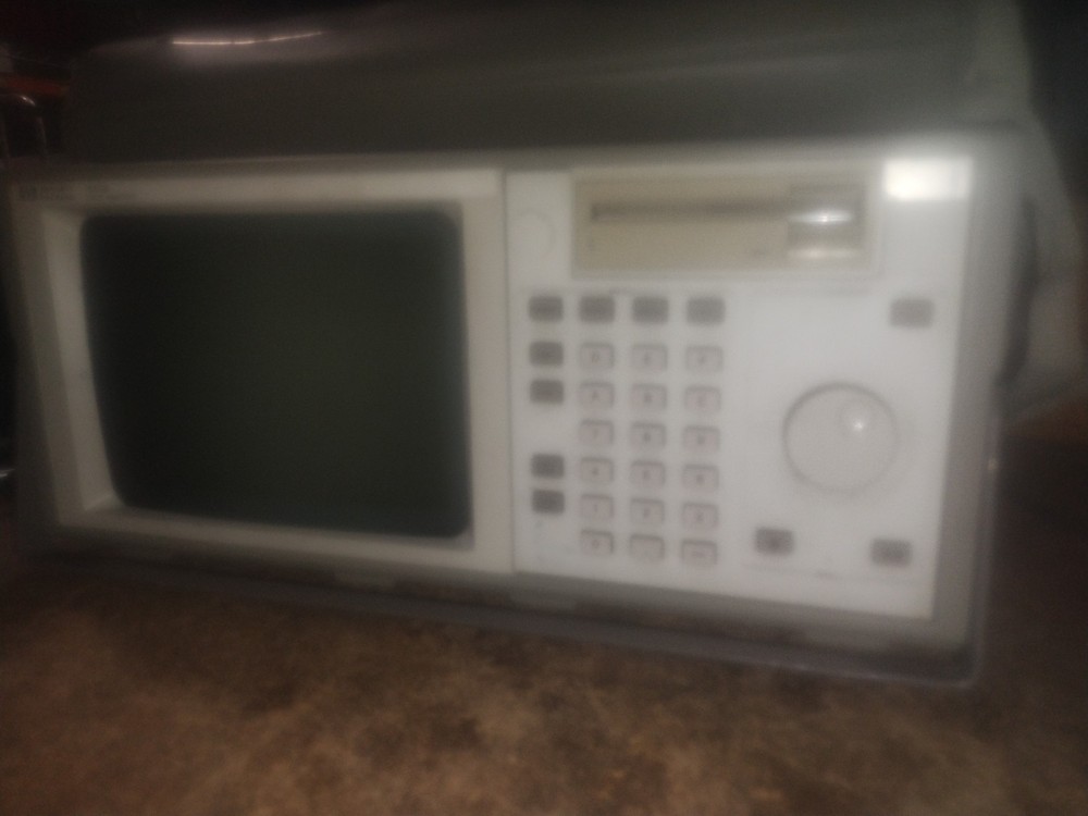 HP Hewlett Packard 1650B Logic Analyzer. Accessories/ Floppy Discs, Connectors