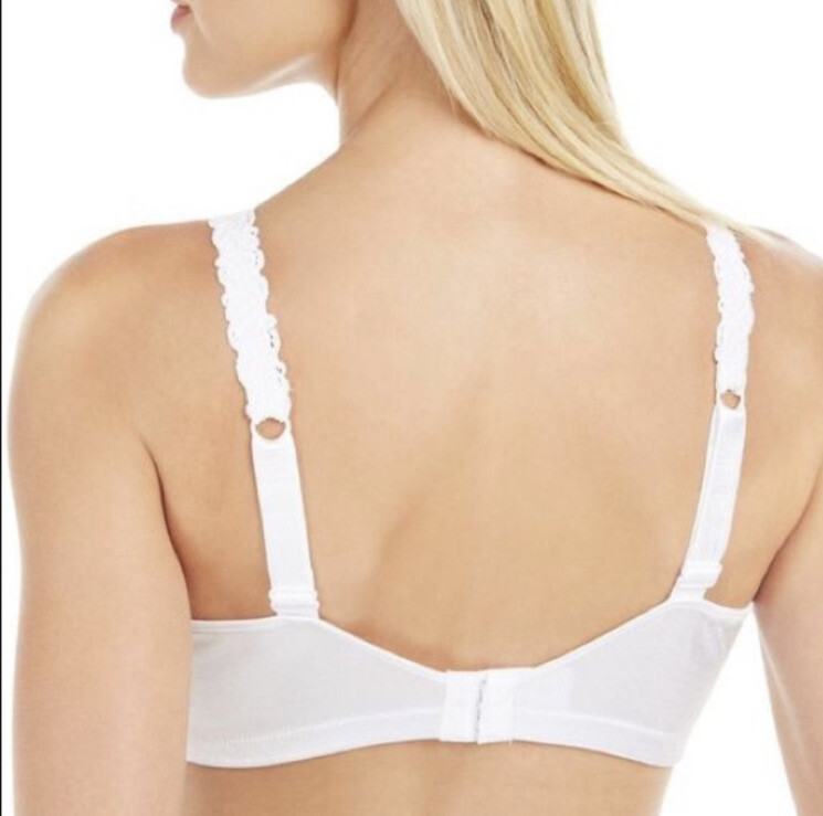 Bali Smoothing Bra Lightly Lined Back Smoothing Underwire Unlined 44D