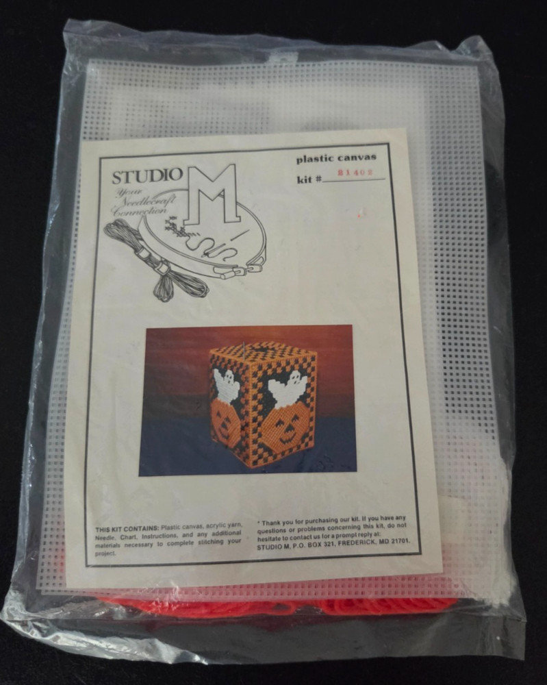 Studio M Plastic Canvas Kit Halloween Ghost Pumpkin Tissue Box