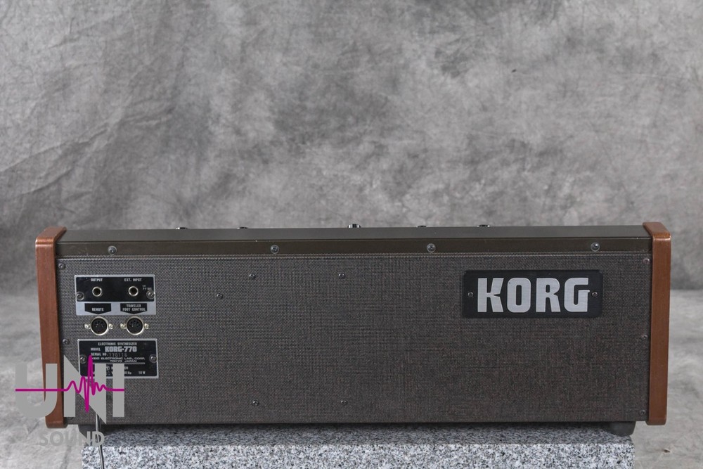 KORG 770 Electronic Analg Synthesizer in Excellent condition