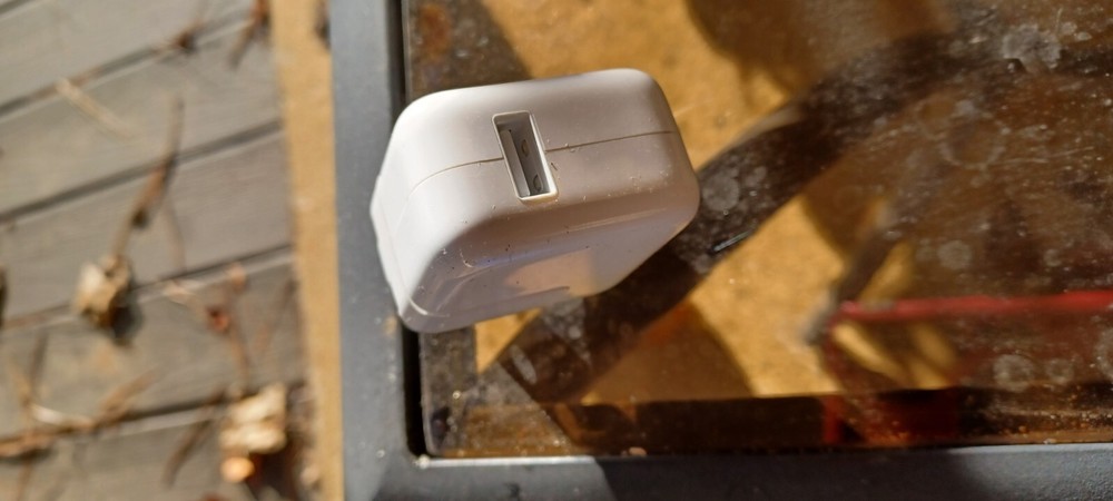 Apple A1401 12W USB Power Adapter