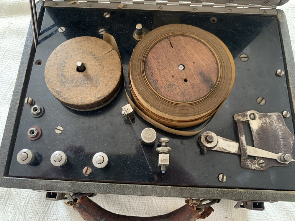 Peerless Signagraph Instructograph Morse Code Trainer RCA Institutes Crank Reel