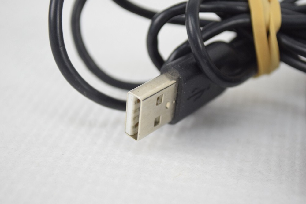 Logitech VU0060 HD 1080p 30FPS Wired Webcam