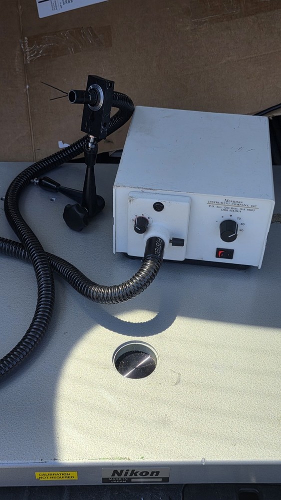 Fiber Optic Illuminator 8300-12