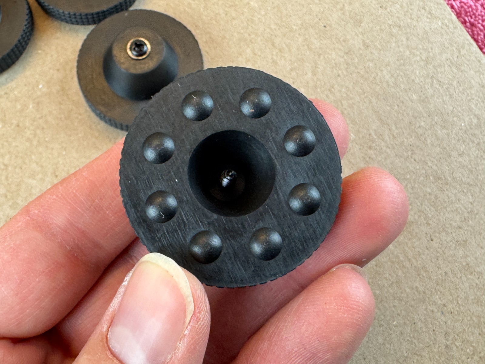 4 New TURNTABLE FEET w/ screws for Pioneer JVC Technics Marantz etc