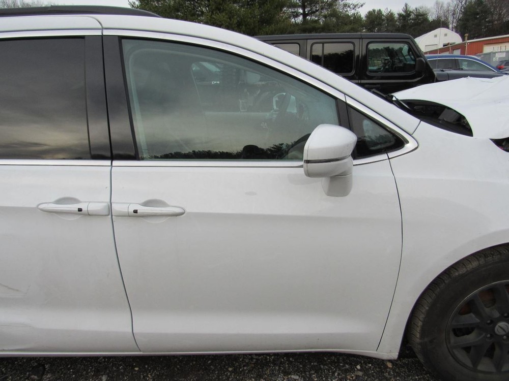 PACIFICA 2022 Glove Box 1016838