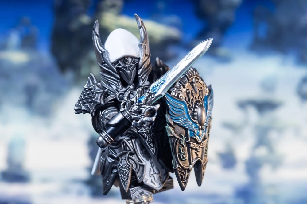 Custom Molded Figurine Accessory - Final Fantasy XIV False Monarchy
