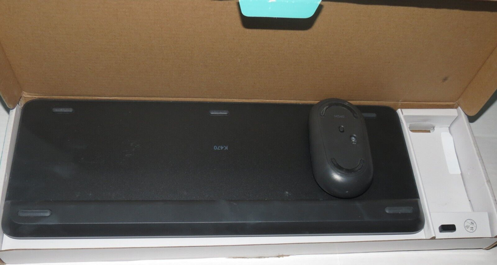Logitech MK470 Slim Wireless Mouse & Keyboard Combo Graphite